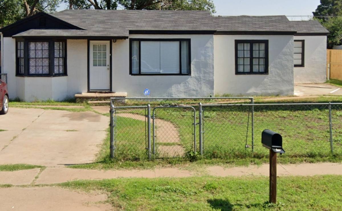 House for rent at 2602 Amherst St, Lubbock, TX 79415