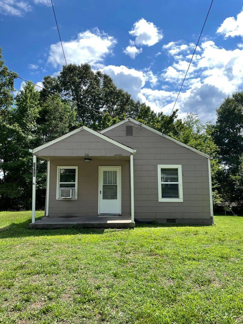 House for rent at 1514 Sloan St, Greensboro, NC 27401