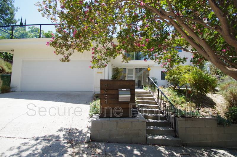 House for rent at 4654 Galendo St, Woodland Hills, CA 91364