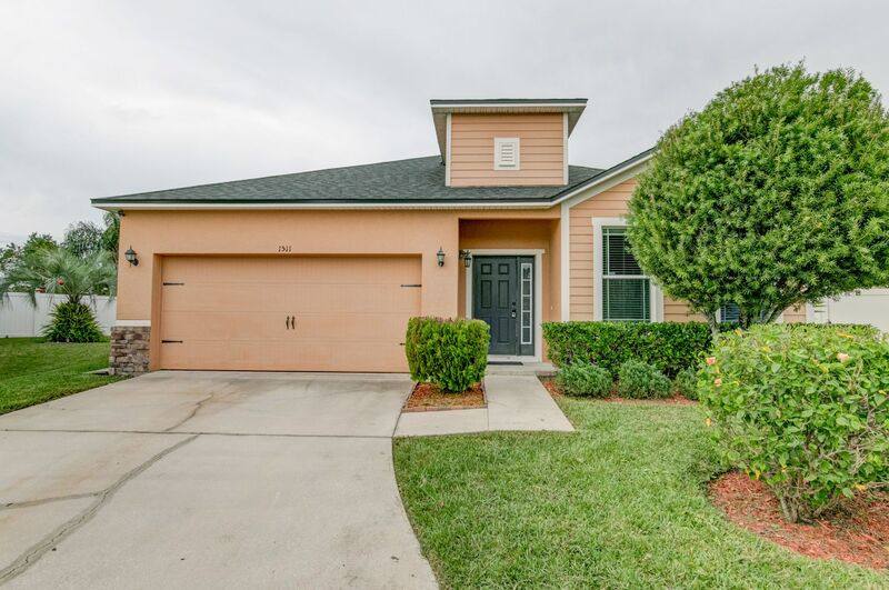 Apartment for rent at 1511 Whitewater Falls Dr, Orlando, FL 32824