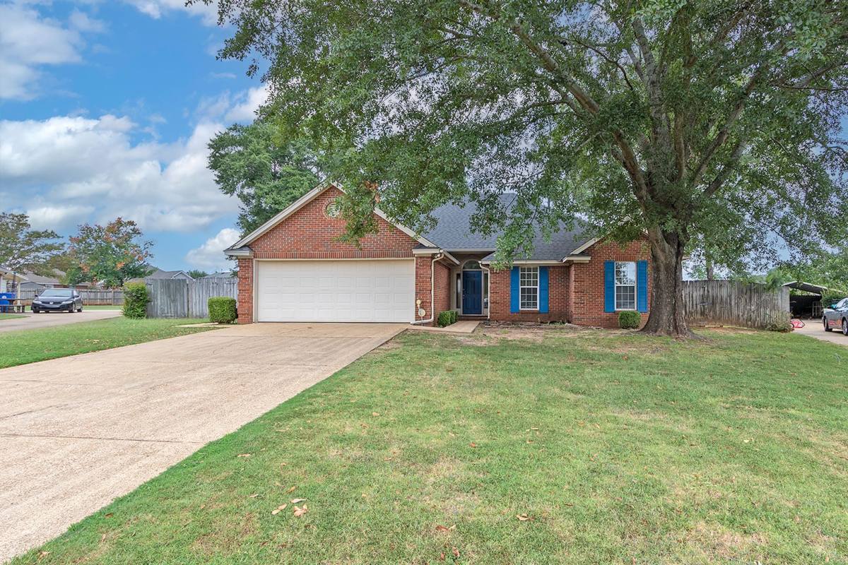 House for rent at 112 Melvina Place, Prattville, AL 36066