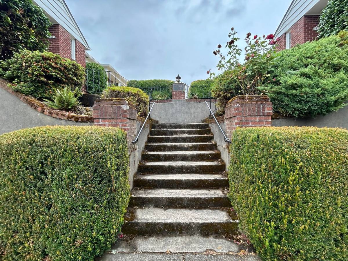 Apartment for rent at 2625-2639 SE Main St, Portland, OR 97214