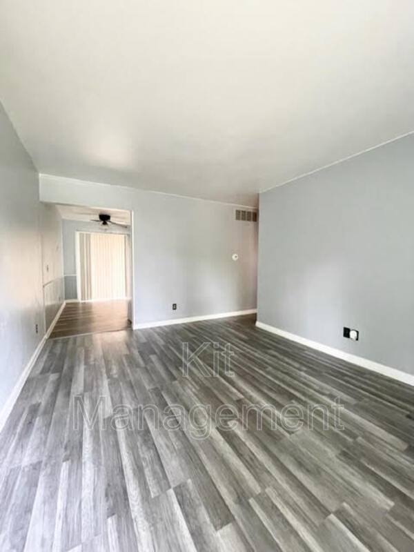 Apartment for rent at 6215 Jackman, Toledo, OH 43613