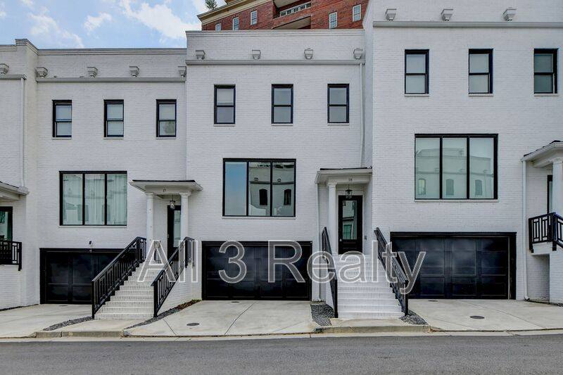 Townhouse for rent at 3667 Peachtree Rd NE #18, Atlanta, GA 30319
