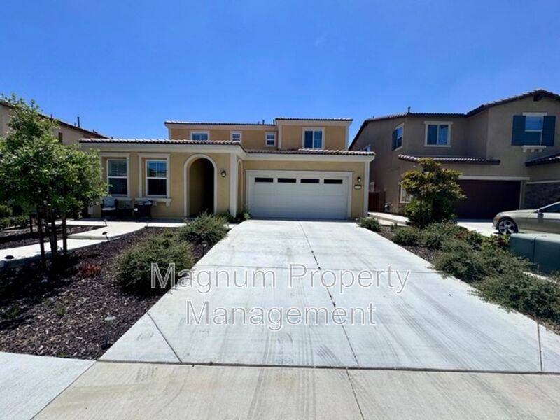Condo for rent at 29357 Caravel Dr, Menifee, CA 92585