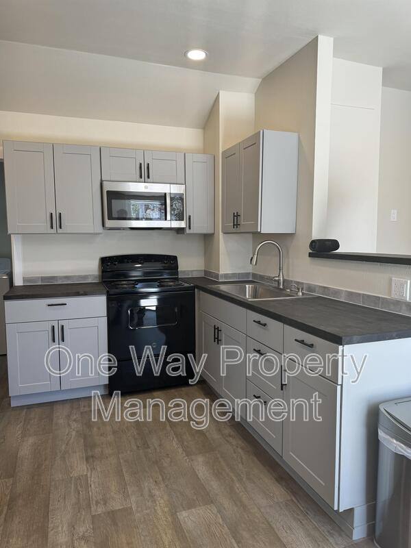 Apartment for rent at 1412 7th Ave 1-5 #5, Greeley, CO 80631