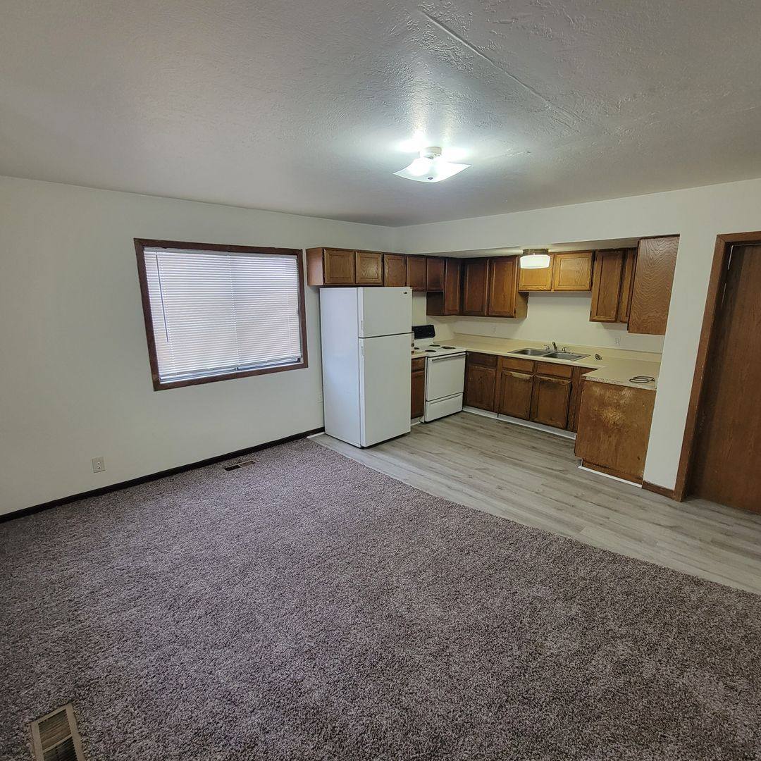 Apartment for rent at 921 Jennings St, Sioux City, IA 51105