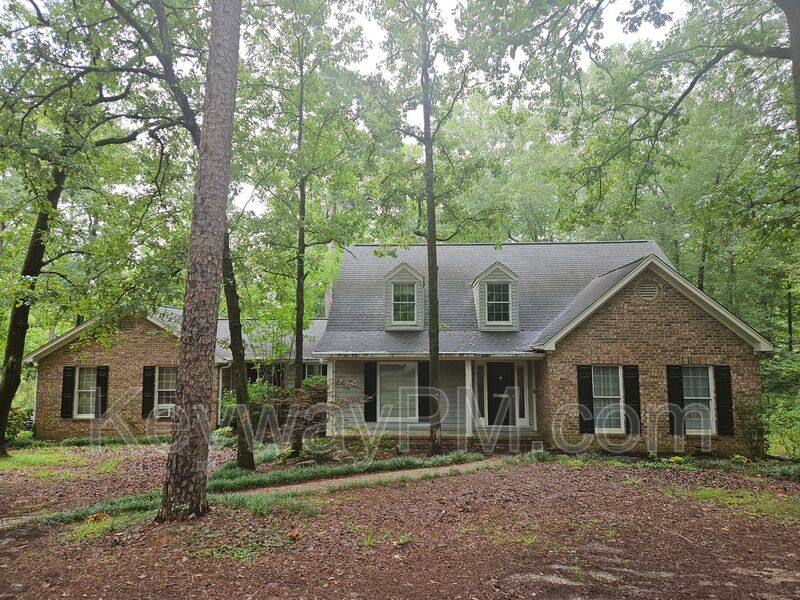 House for rent at 185 Ballard Dr, Harlem, GA 30814