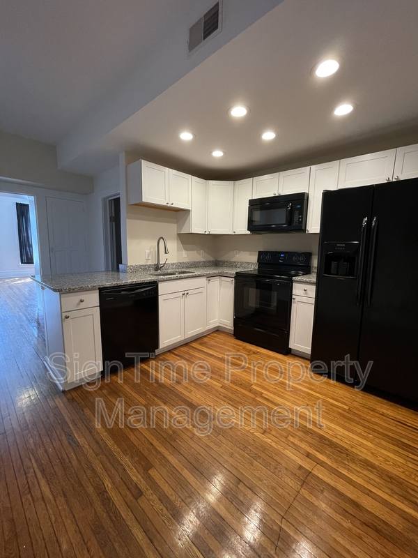 Apartment for rent at 28-30 E Franklin St #1, Hagerstown, MD 21740