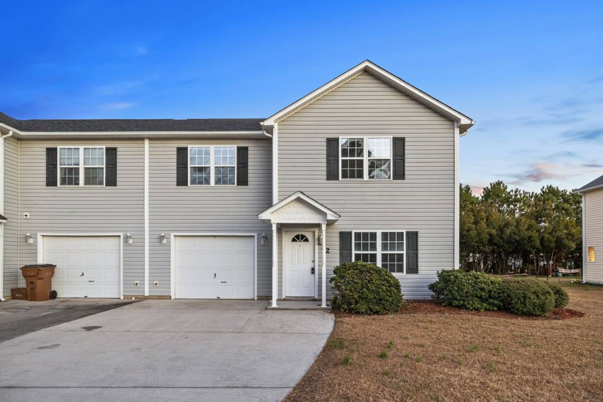 Townhouse for rent at 252 Smallwood Rd, Hubert, NC 28539