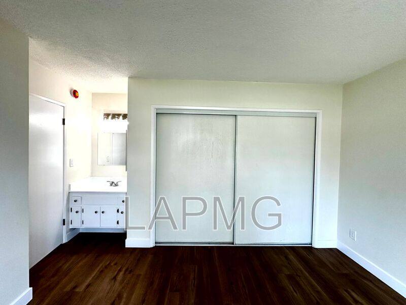 Apartment for rent at 1915 W 22nd St #304, Los Angeles, CA 90018