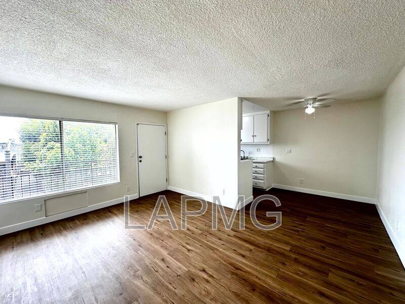 Apartment for rent at 1915 W 22nd St #304, Los Angeles, CA 90018