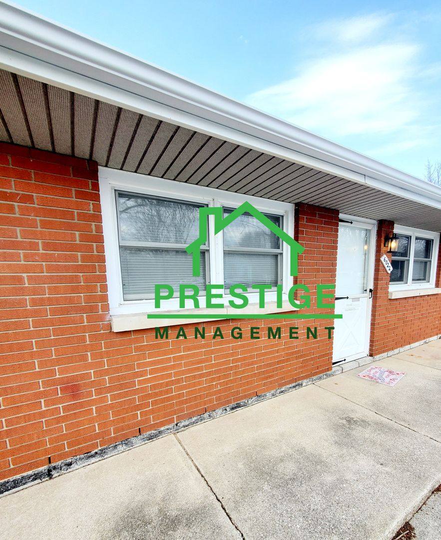 Apartment for rent at 6016-22 W 41st Ave, Gary, IN 46408