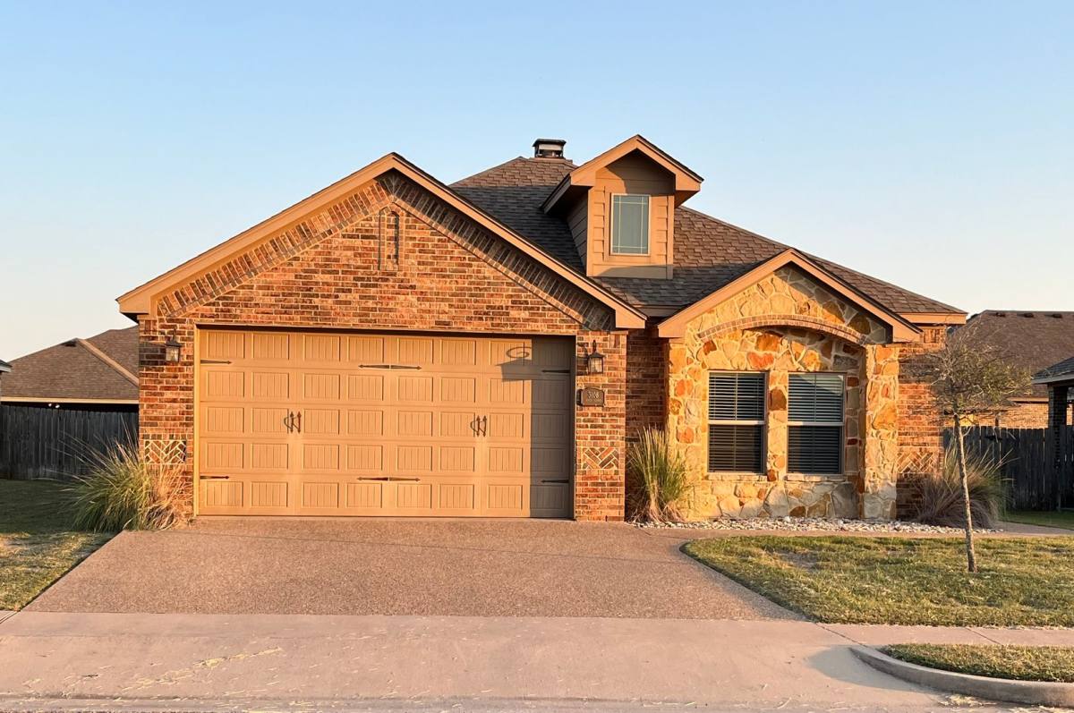 House for rent at 3108 Silver Saddle Dr, Waco, TX 76706
