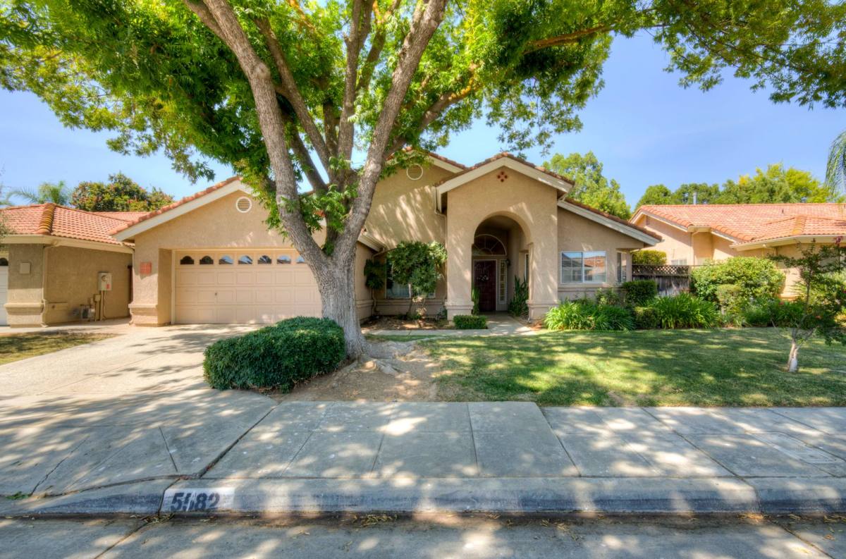 House for rent at 5582 W Wathen Ave, Fresno, CA 93722