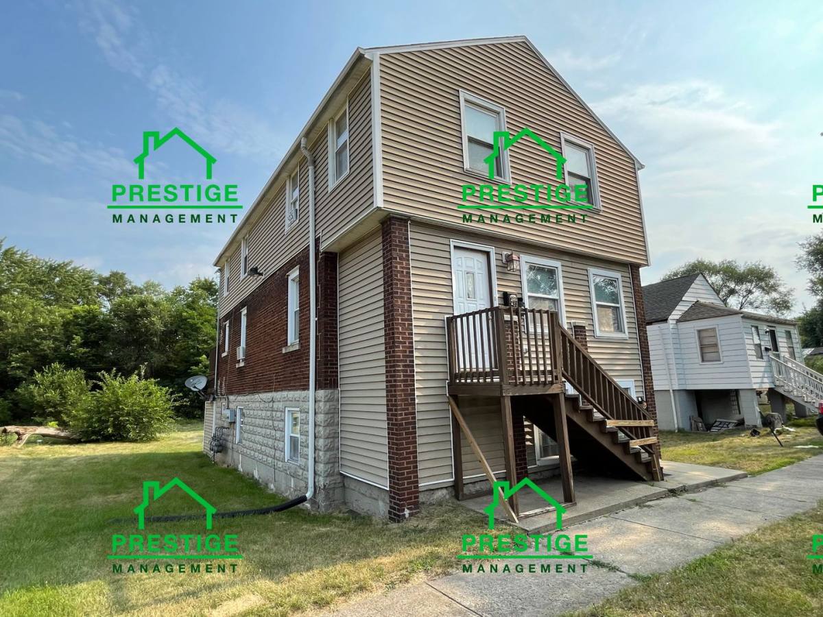 Apartment for rent at 1236 W 17th Ave, Gary, IN 46407