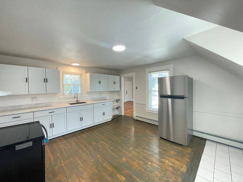 Apartment for rent at 359 Nashua St #2, Milford, NH 03055