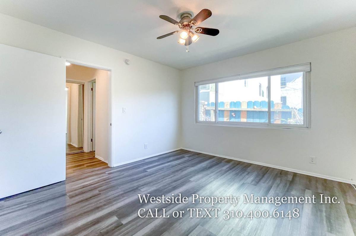 Apartment for rent at 134 Chautauqua Blvd #12, Santa Monica, CA 90402