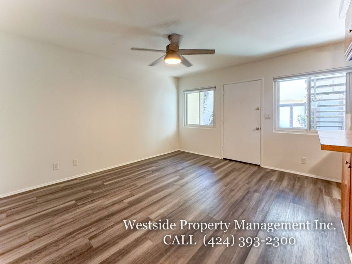 Apartment for rent at 134 Chautauqua Blvd #12, Santa Monica, CA 90402