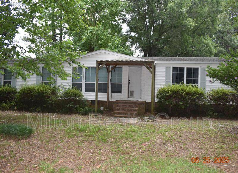 House for rent at 415 Wire Rd, Bunnlevel, NC 28323