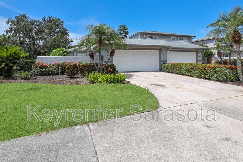 House for rent at 4561 Hidden View Place, Sarasota, FL 34235