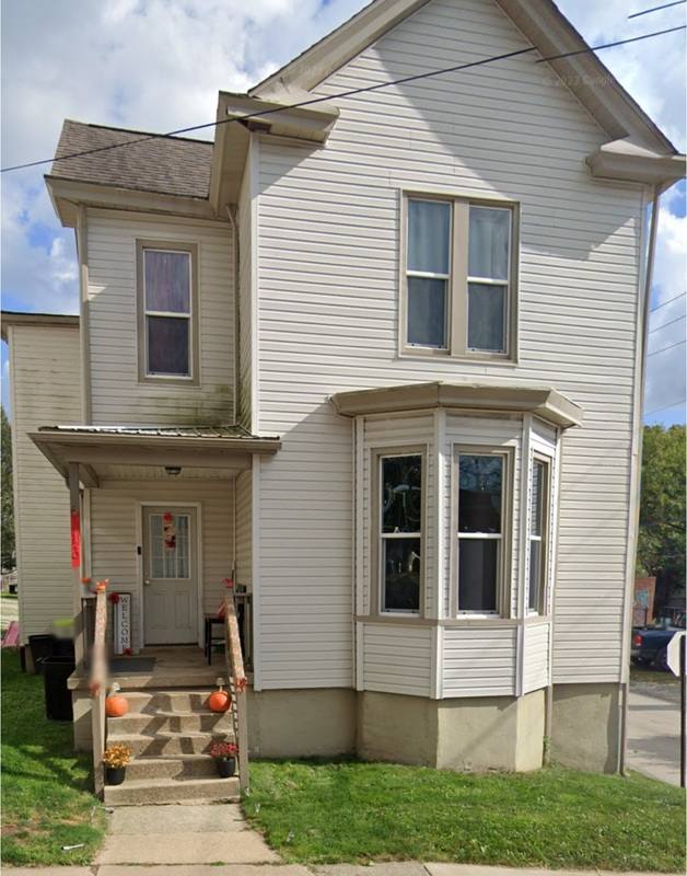 Apartment for rent at 216 S Wade Ave #B, Washington, PA 15301