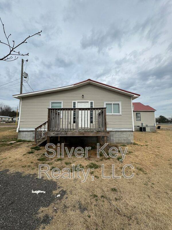 Apartment for rent at 2335 Highway 411 N #10, Etowah, TN 37331