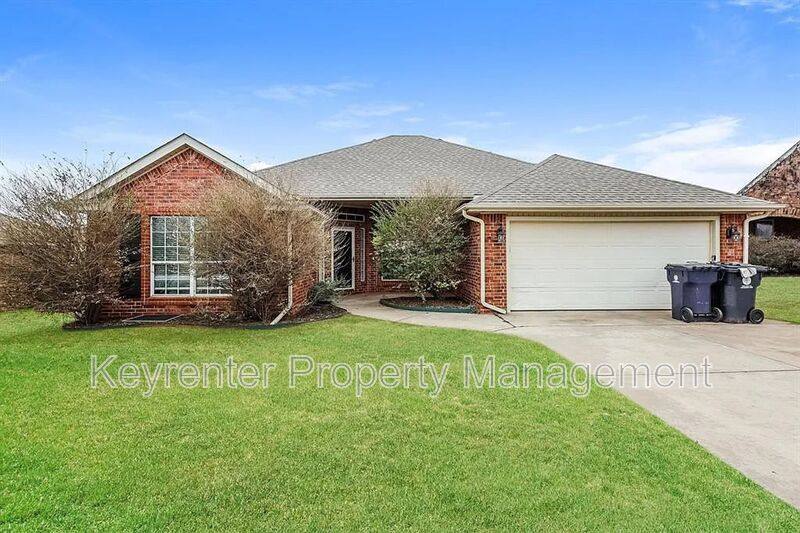 House for rent at 13216 SW 2nd St, Yukon, OK 73099