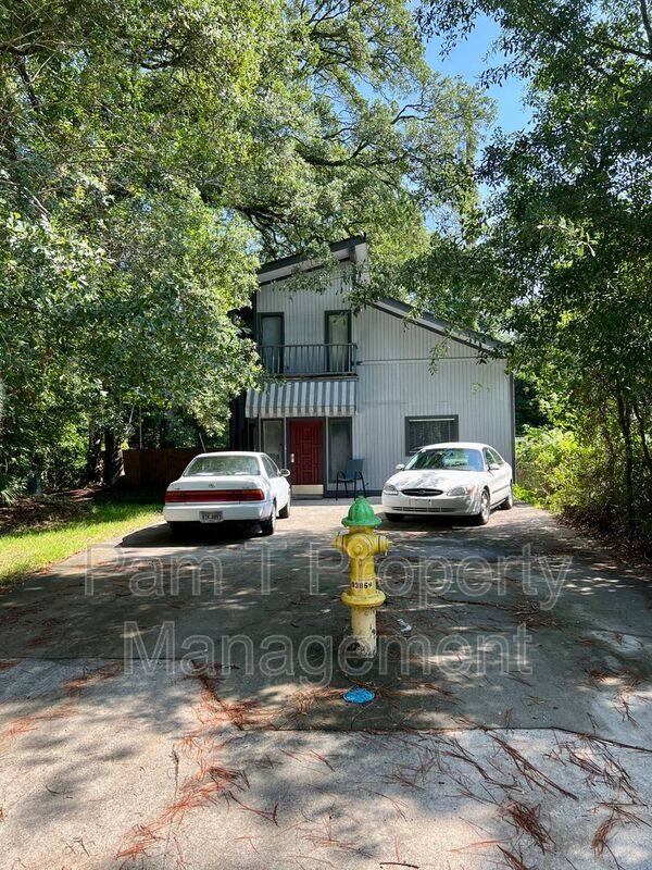 Apartment for rent at 104 Chippewa Dr #C, Savannah, GA 31406
