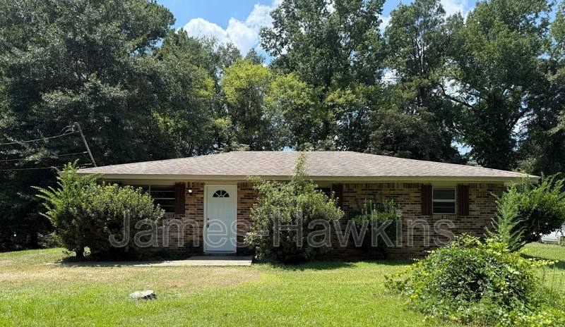 House for rent at 2281 Wildwood Dr, Millbrook, AL 36054