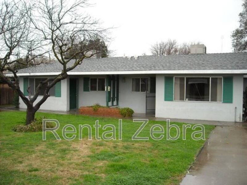 Apartment for rent at 2410 P St, Merced, CA 95340