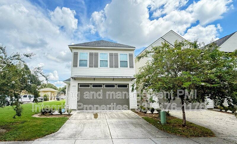 Townhouse for rent at 8103 Stonelake Circle Ave E, Baton Rouge, LA 70820