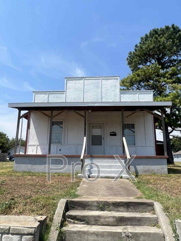 House for rent at 2202 S Joplin Ave, Joplin, MO 64804
