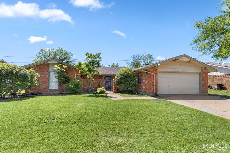 House for rent at 4805 Big Bend Dr, Wichita Falls, TX 76310