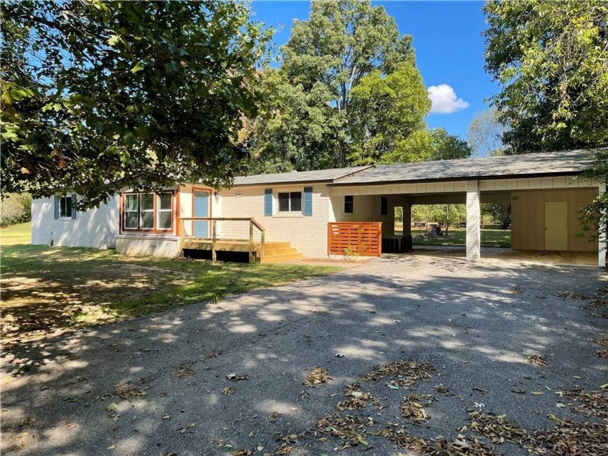 House for rent at 3993 S Powell St, Springdale, AR 72764