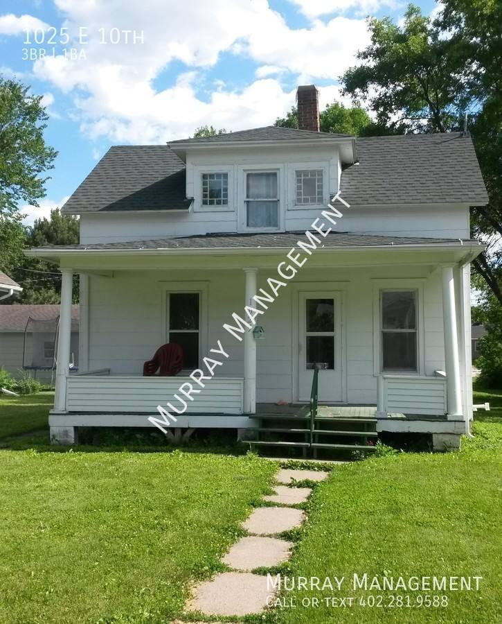 House for rent at 1025 E 10th, Fremont, NE 68025