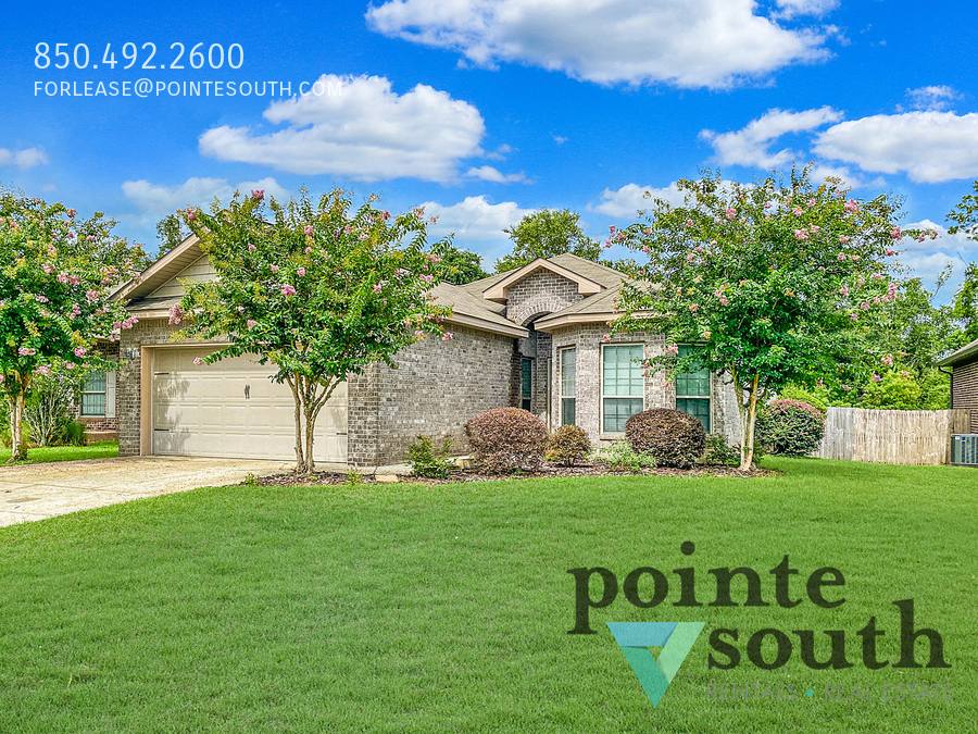 House for rent at 10686 Dunmore Dr, Daphne, AL 36526
