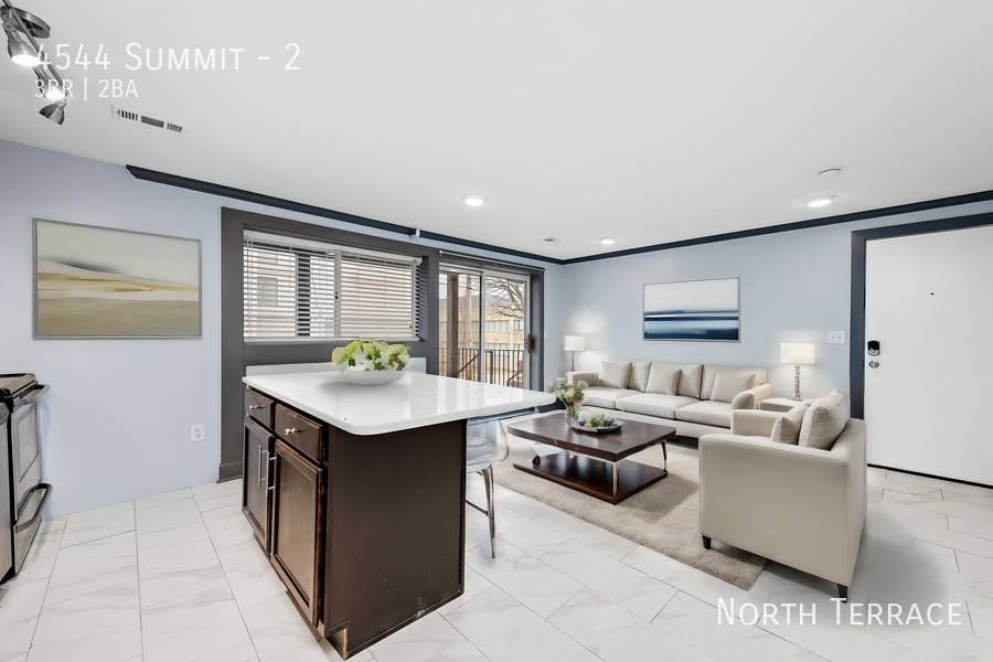 Apartment for rent at 4544 Summit #2, Kansas City, MO 64111