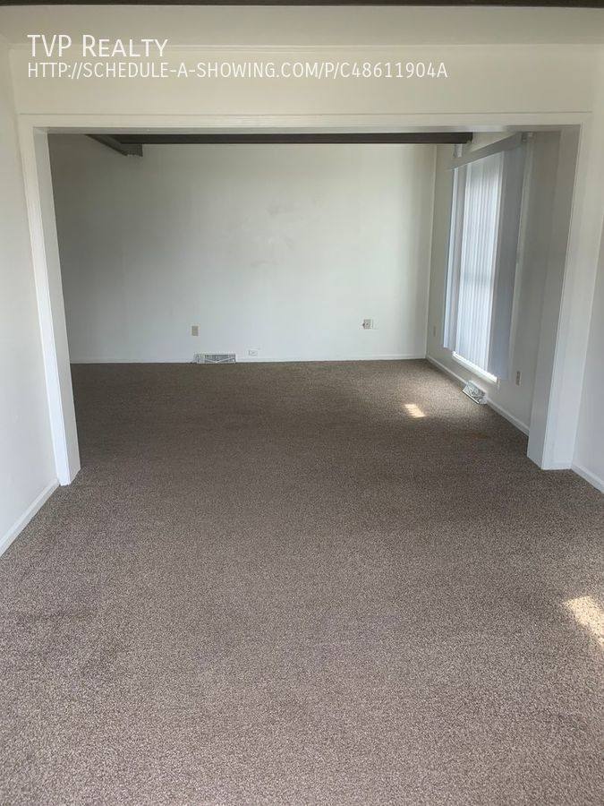 House for rent at 39 Hancock Lane, Elyria, OH 44035