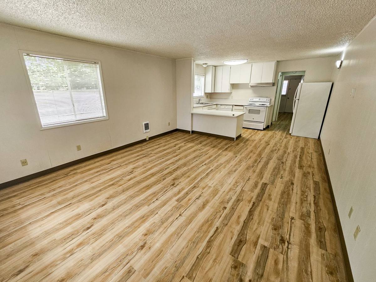 Apartment for rent at 1720-1738 Broadway St NE, Salem, OR 97301