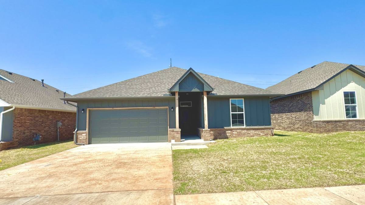 House for rent at 8317 NW 163rd Terrace, Edmond, OK 73013
