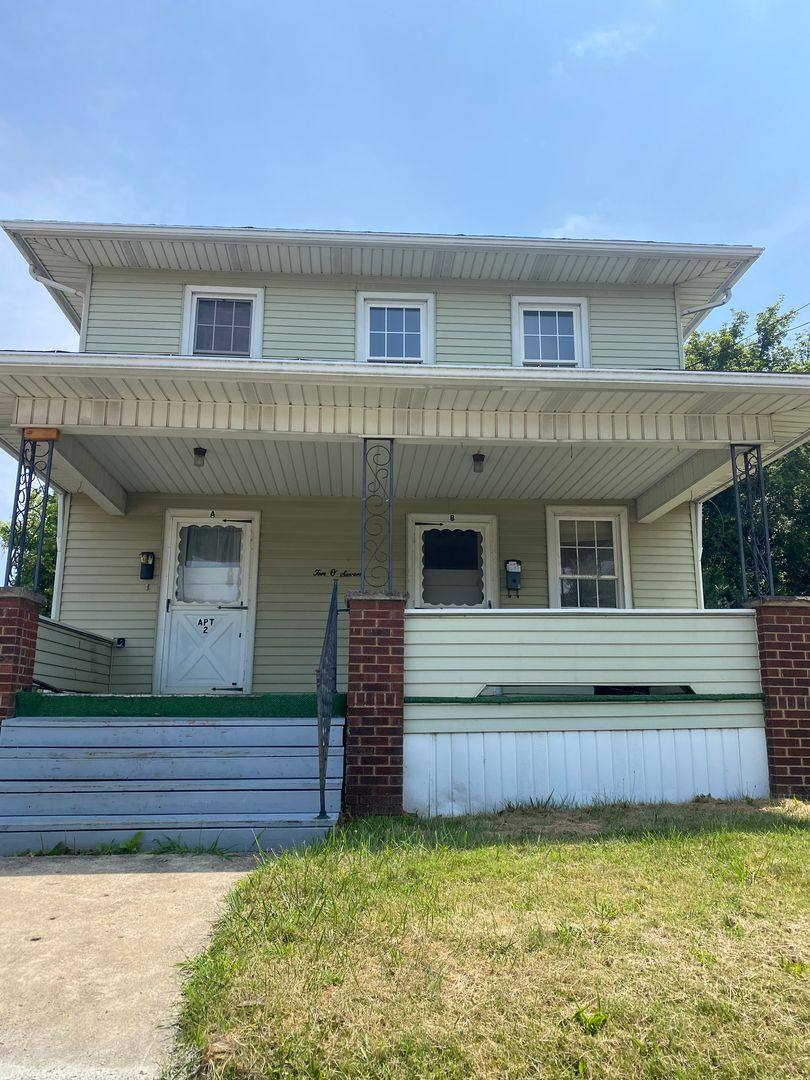 Apartment for rent at 1007 Huey St, New Castle, PA 16101
