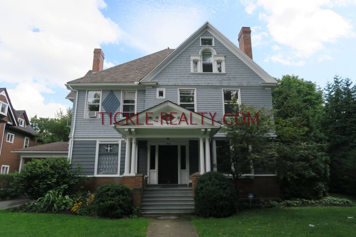 Apartment for rent at 20 Portsmouth Terrace, Rochester, NY 14607