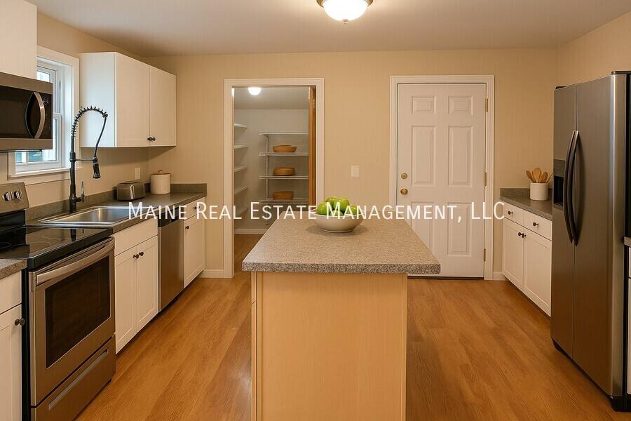 Apartment for rent at 62 Fern St, Bangor, ME 04401