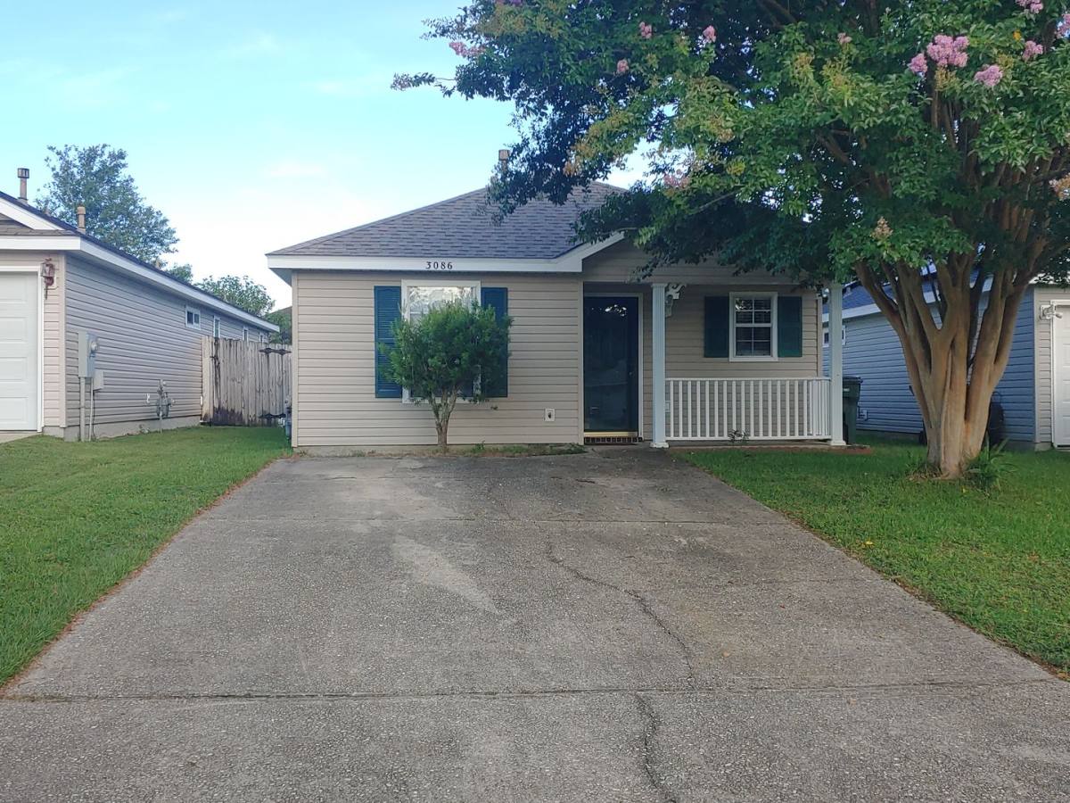 House for rent at 3086 Flintlock Dr, Pensacola, FL 32526