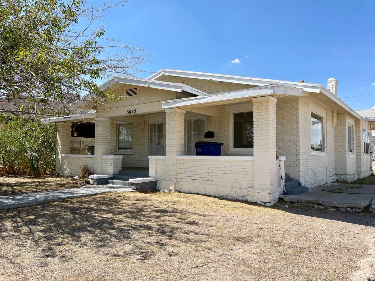 Apartment for rent at 3625 Mountain Ave, El Paso, TX 79930