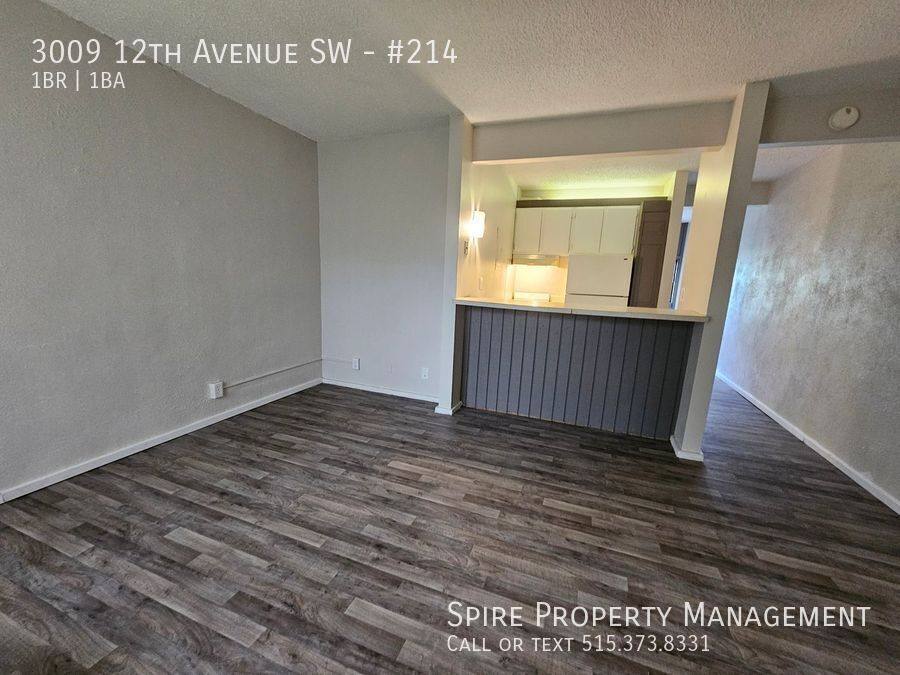 Apartment for rent at 3009 12th Ave SW #214, Cedar Rapids, IA 52404