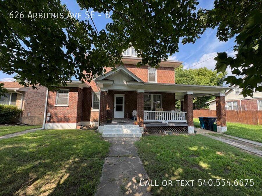 Apartment for rent at 626 Arbutus Ave SE #B, Roanoke, VA 24014