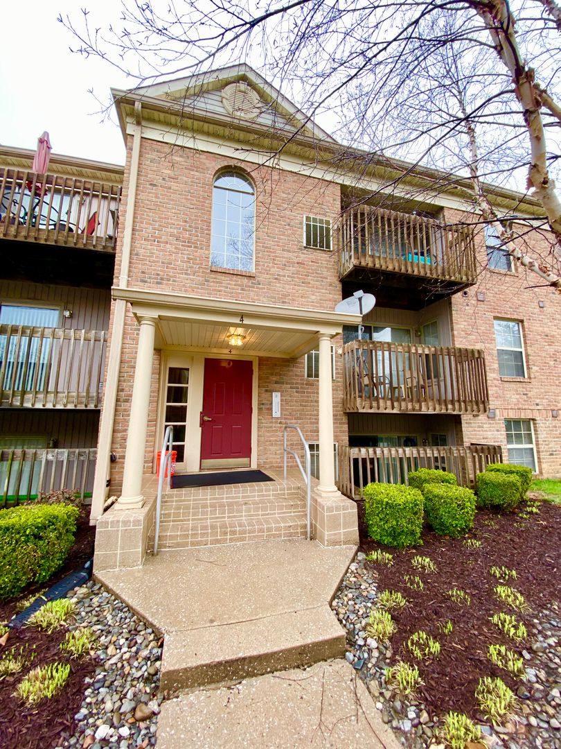 Apartment for rent at 4 Banyan Woods Court, Essex, MD 21221
