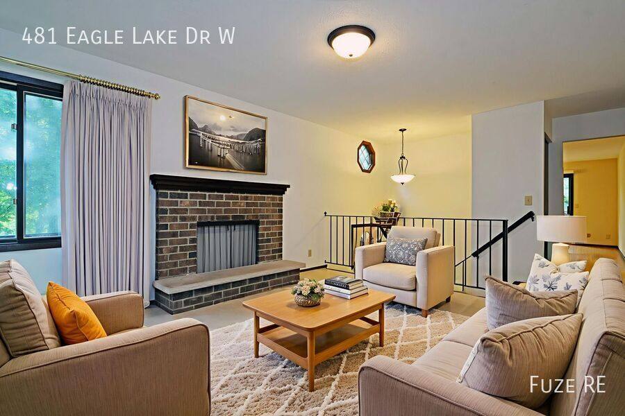 Townhouse for rent at 481 Eagle Lake Dr W, Osseo, MN 55369